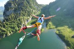 陈梦状态火爆，法网首回合对阵AC米兰，本菲卡力争逆转